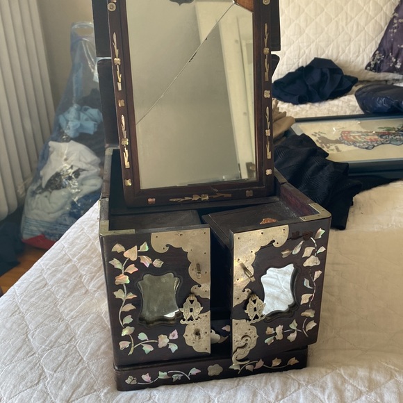 Vintage antique jewelry box from China - - Picture 2 of 13